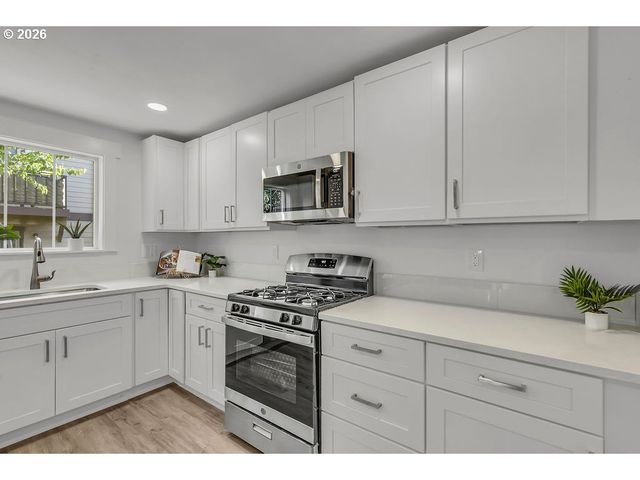 18866 Sw SAMMY Dr, Beaverton, OR 97003