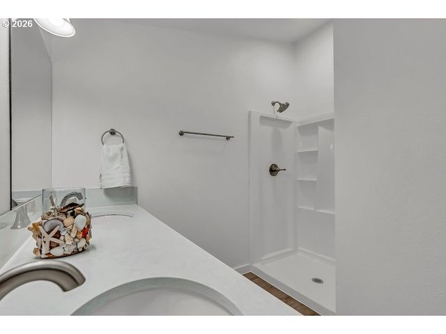 18866 Sw SAMMY Dr, Beaverton, OR 97003