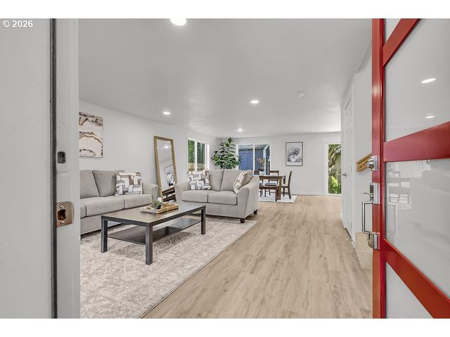 18866 Sw SAMMY Dr, Beaverton, OR 97003