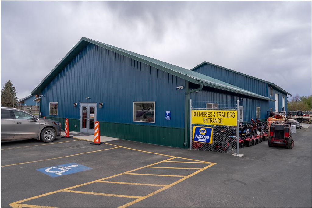 4395 N Montana Avenue, Helena, MT 59602 photo 2