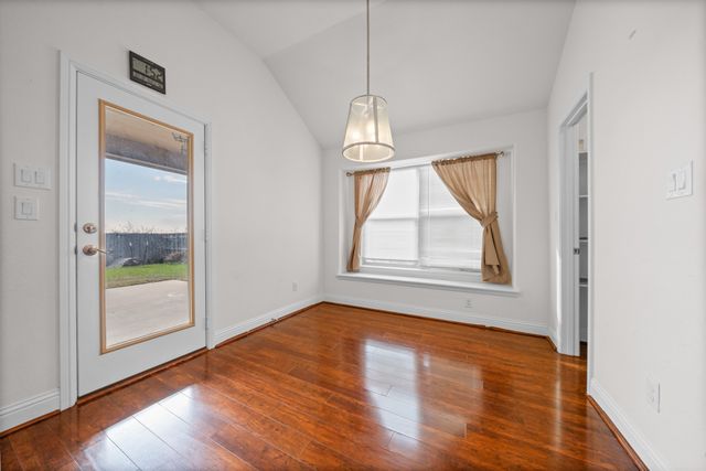 422 Stoneridge Drive, Hillsboro, TX 76645