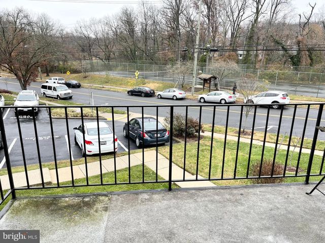 8014 LAKECREST DR, Greenbelt, MD 20770