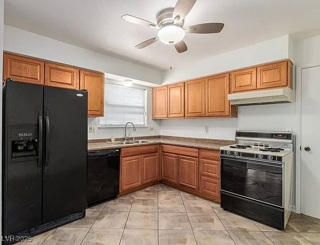 4517 Queen Angel Court, Las Vegas, NV 89110