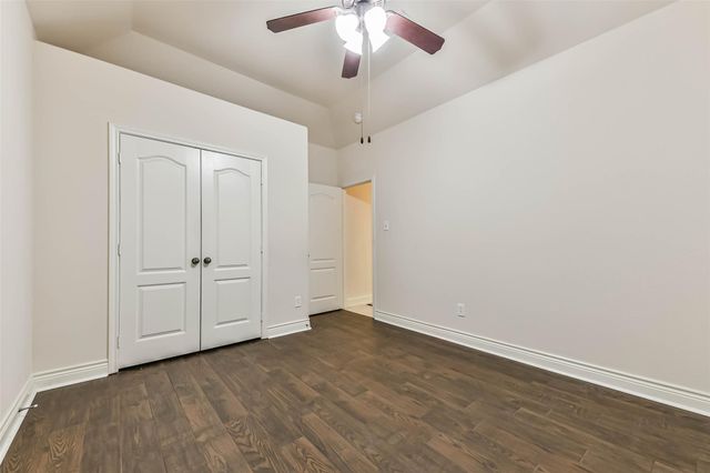4055 Bentwood Drive, Dickinson, TX 77539