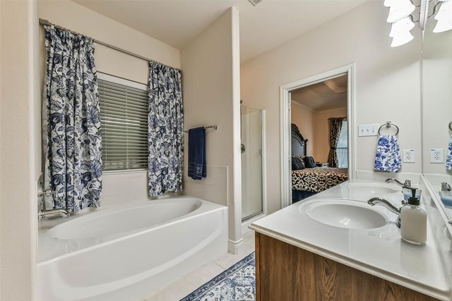 4055 Bentwood Drive, Dickinson, TX 77539