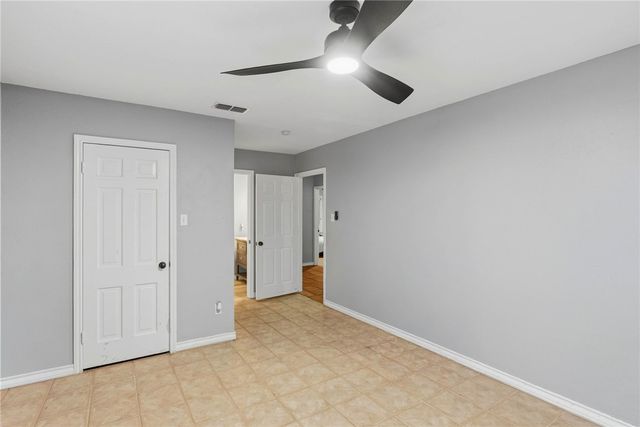 2 Camden Pl, Corpus Christi, TX 78412