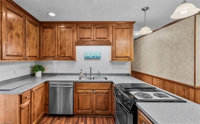 1905 Glenn Drive, Reidsville, NC 27320