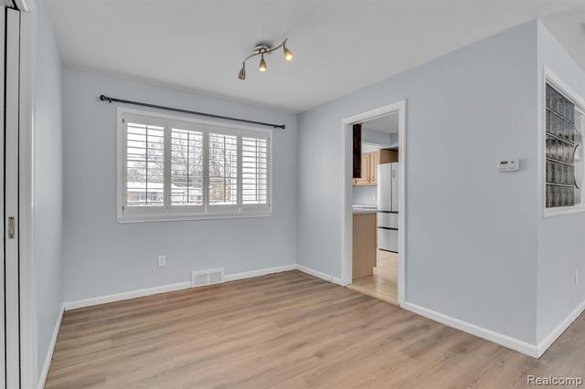 6576 Inkster Road, West Bloomfield, MI 48322