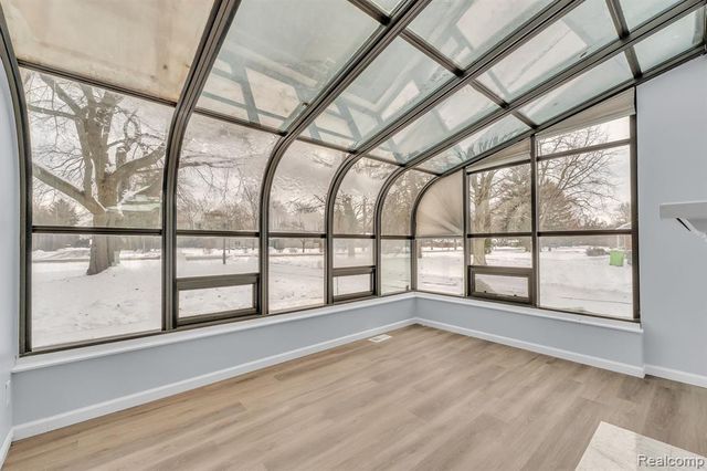 6576 Inkster Road, West Bloomfield, MI 48322