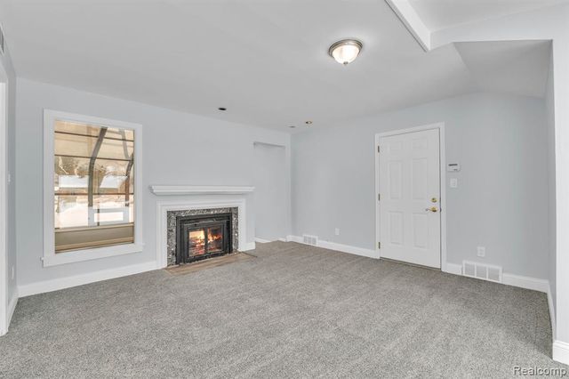 6576 Inkster Road, West Bloomfield, MI 48322