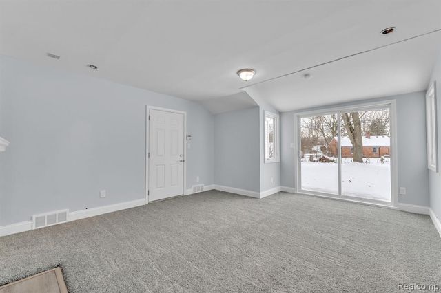 6576 Inkster Road, West Bloomfield, MI 48322