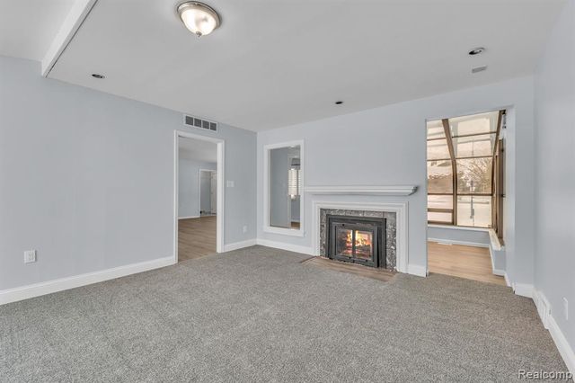 6576 Inkster Road, West Bloomfield, MI 48322