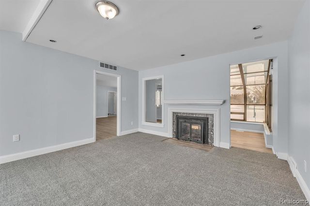 6576 Inkster Road, West Bloomfield, MI 48322