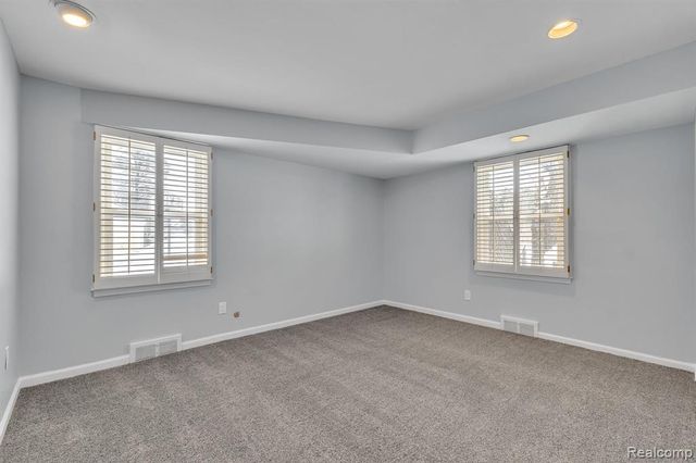 6576 Inkster Road, West Bloomfield, MI 48322