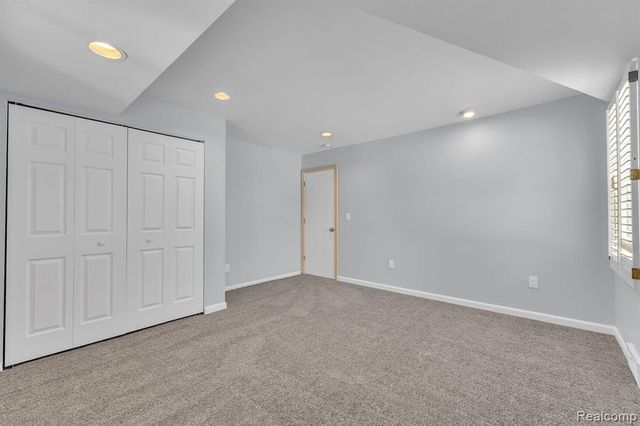 6576 Inkster Road, West Bloomfield, MI 48322