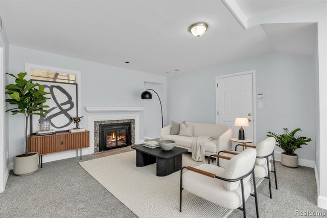 6576 Inkster Road, West Bloomfield, MI 48322