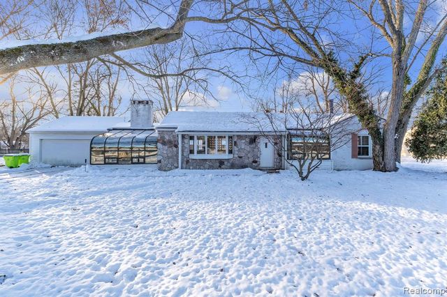 6576 Inkster Road, West Bloomfield, MI 48322