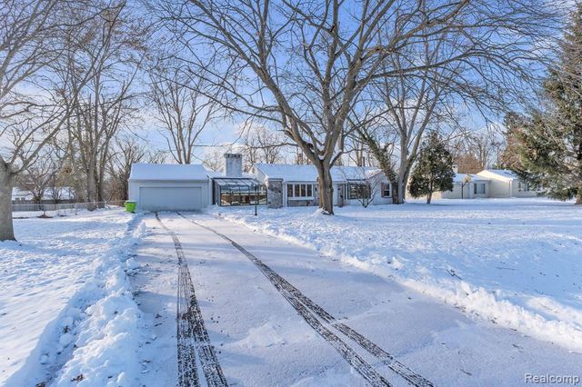 6576 Inkster Road, West Bloomfield, MI 48322