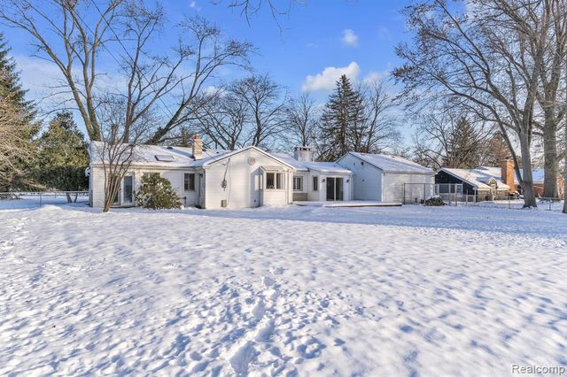 6576 Inkster Road, West Bloomfield, MI 48322