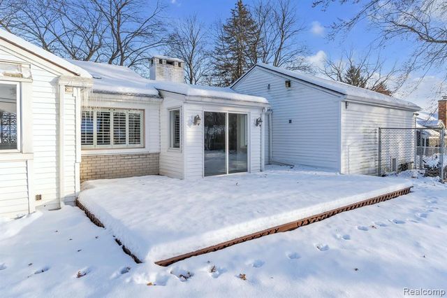 6576 Inkster Road, West Bloomfield, MI 48322