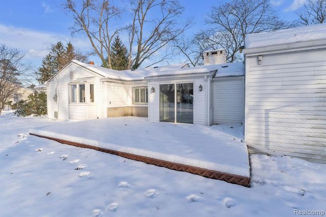 6576 Inkster Road, West Bloomfield, MI 48322