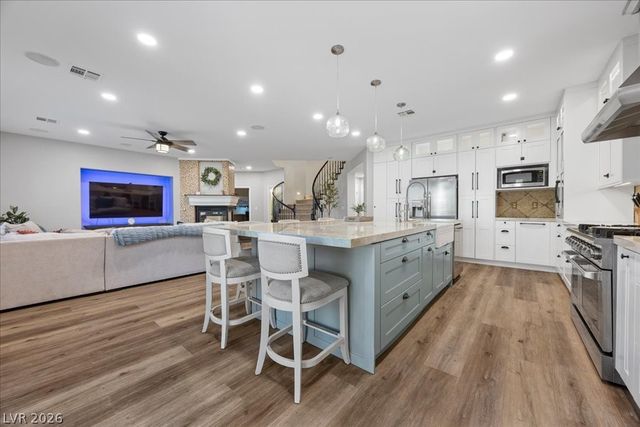 8224 Sawmill Falls Street, North Las Vegas, NV 89085
