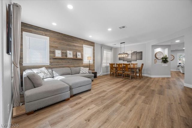 8224 Sawmill Falls Street, North Las Vegas, NV 89085