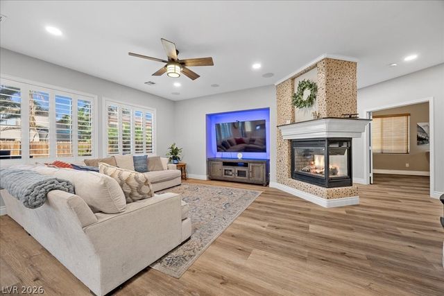 8224 Sawmill Falls Street, North Las Vegas, NV 89085