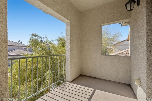 8224 Sawmill Falls Street, North Las Vegas, NV 89085