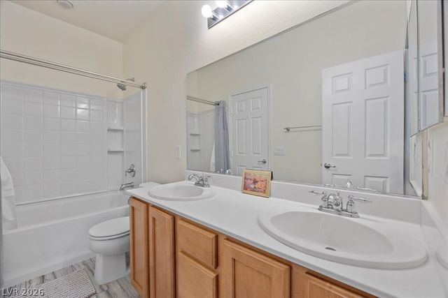 8224 Sawmill Falls Street, North Las Vegas, NV 89085
