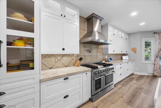 8224 Sawmill Falls Street, North Las Vegas, NV 89085