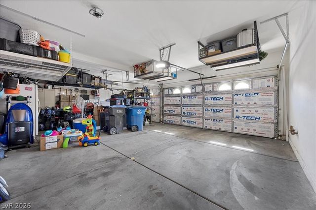 8224 Sawmill Falls Street, North Las Vegas, NV 89085