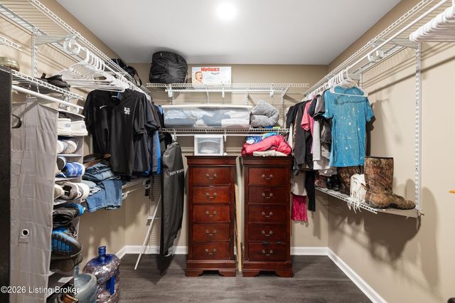 380 Oakrun Dr, Mt Washington, KY 40047