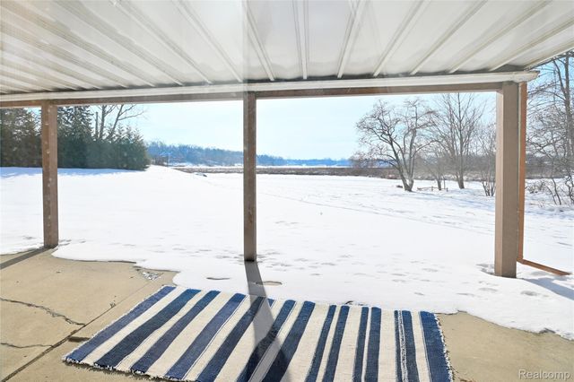 1825 Long Pointe Drive, Bloomfield Charter Township, MI 48302