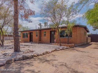 1501 N Benton Place, Tucson, AZ 85712