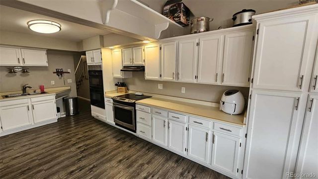1584 S Vaughn Circle, Aurora, CO 80012