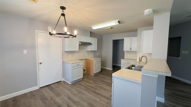 6002 Stirring Winds Lane, Houston, TX 77086