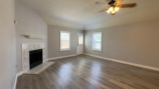 6002 Stirring Winds Lane, Houston, TX 77086