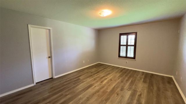 6002 Stirring Winds Lane, Houston, TX 77086