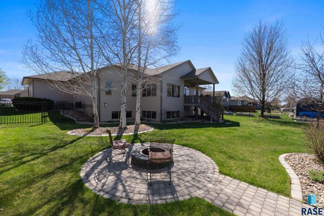 3805 S Mesquite Ave Avenue, Sioux Falls, SD 57110