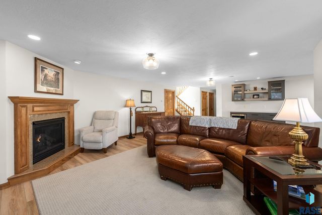 3805 S Mesquite Ave Avenue, Sioux Falls, SD 57110