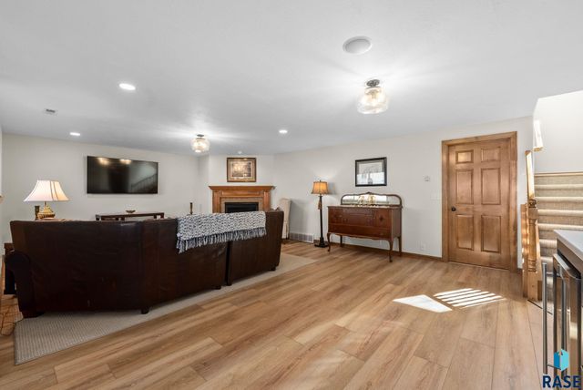 3805 S Mesquite Ave Avenue, Sioux Falls, SD 57110