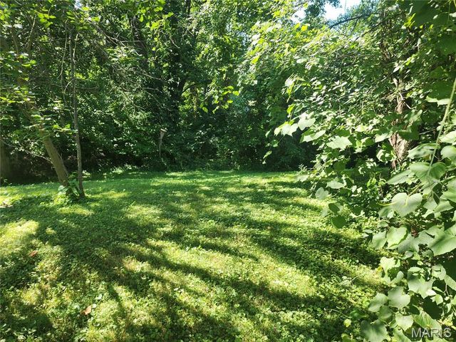 408 Bender Avenue, East Alton, IL 62024