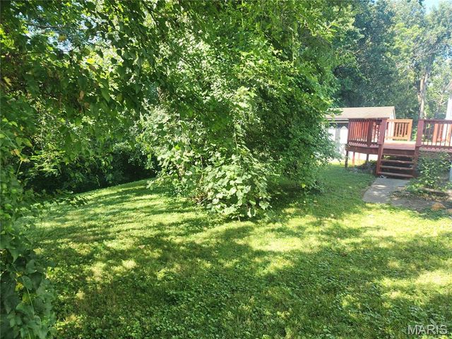 408 Bender Avenue, East Alton, IL 62024