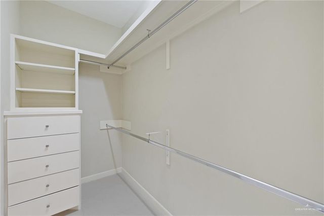 521 E Thornhill Avenue, Mcallen, TX 78503