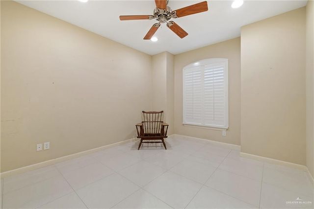 521 E Thornhill Avenue, Mcallen, TX 78503