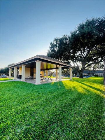 521 E Thornhill Avenue, Mcallen, TX 78503