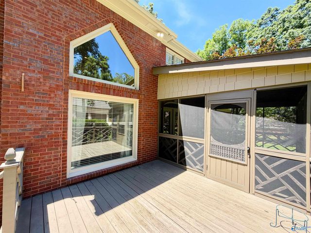1503 Magnolia Drive NW, Hartselle, AL 35640