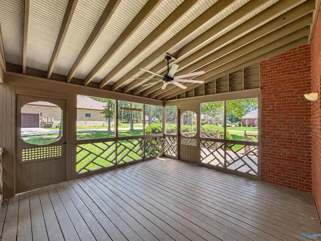 1503 Magnolia Drive NW, Hartselle, AL 35640