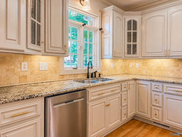 1503 Magnolia Drive NW, Hartselle, AL 35640